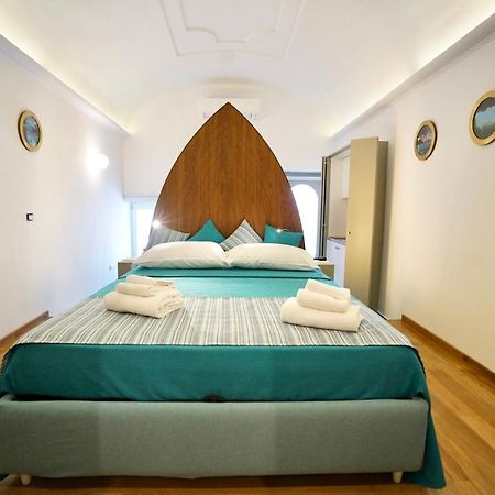 Grotta Verde Luxury Suite By Caprirooms Ngoại thất bức ảnh
