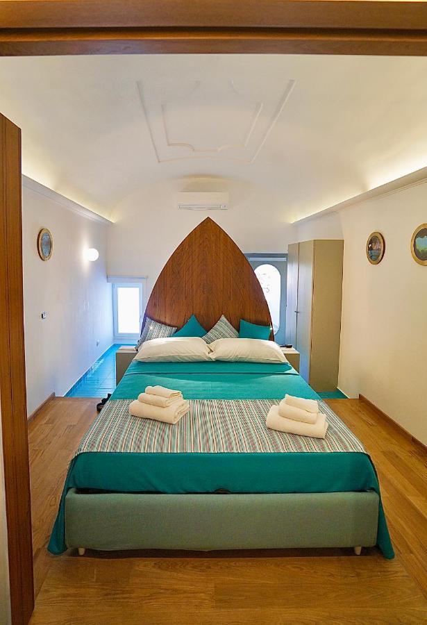 Grotta Verde Luxury Suite By Caprirooms Ngoại thất bức ảnh