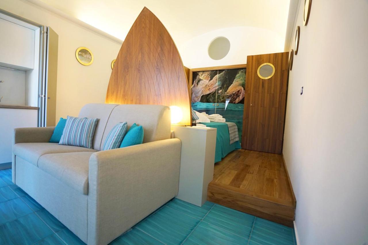 Grotta Verde Luxury Suite By Caprirooms Ngoại thất bức ảnh